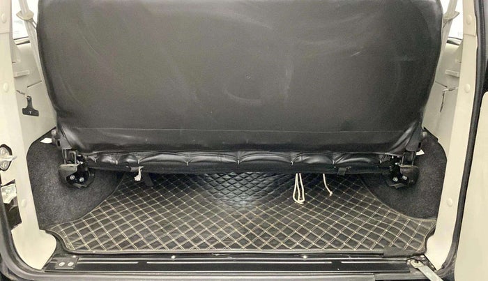 2021 Mahindra Scorpio S11 2WD, Diesel, Manual, 49,352 km, Boot Inside