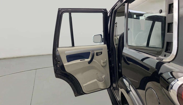 2021 Mahindra Scorpio S11 2WD, Diesel, Manual, 49,352 km, LHS Rear Door