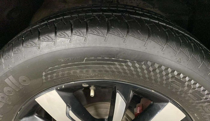 2019 MG HECTOR SHARP 1.5 DCT PETROL, Petrol, Automatic, 53,691 km, Right Front Tyre Tread