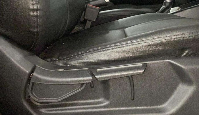2019 Hyundai VENUE SX PLUS 1.0 TURBO DCT, Petrol, Automatic, 25,570 km, Driver Side Adjustment Panel