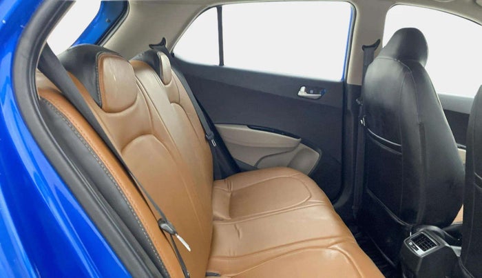 2019 Hyundai Grand i10 SPORTZ 1.2 KAPPA VTVT, CNG, Manual, 32,506 km, Right Side Rear Door Cabin