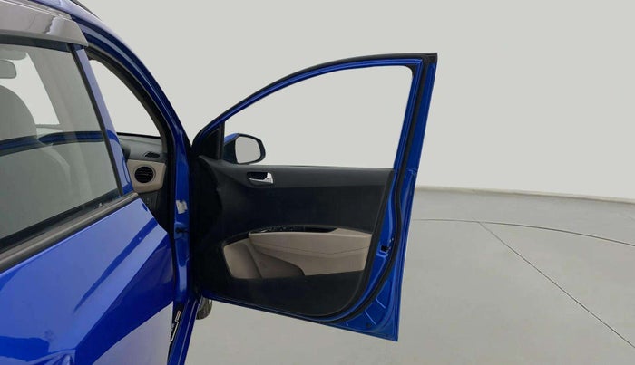 2019 Hyundai Grand i10 SPORTZ 1.2 KAPPA VTVT, CNG, Manual, 32,506 km, RHS Front Door