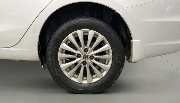2015 Maruti Ciaz ZXI, Petrol, Manual, 59,796 km, Left Rear Wheel