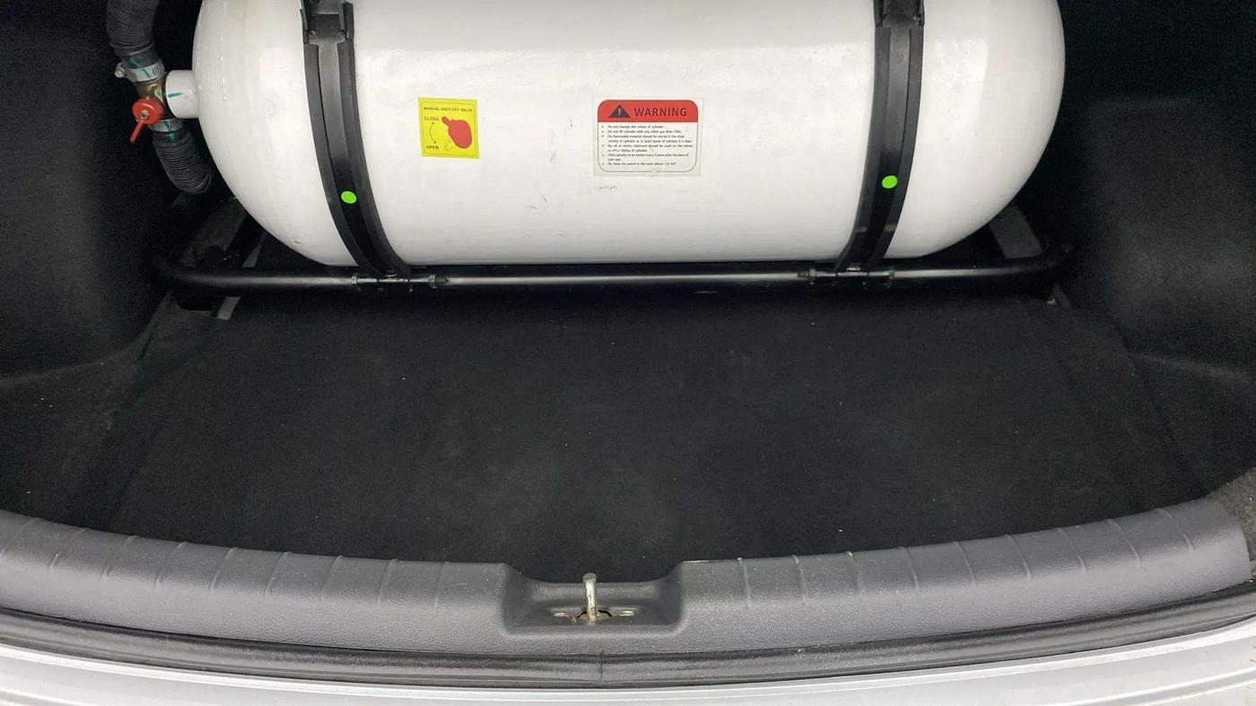 2023 Hyundai AURA SX 1.2 CNG, CNG, Manual, 42,925 km, Boot Inside