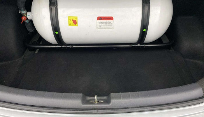 2023 Hyundai AURA SX 1.2 CNG, CNG, Manual, 42,925 km, Boot Inside