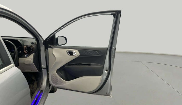 2023 Hyundai AURA SX 1.2 CNG, CNG, Manual, 42,925 km, RHS Front Door