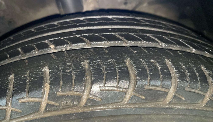 2018 Maruti Baleno DELTA CVT PETROL 1.2, Petrol, Automatic, 48,745 km, Right Front Tyre Tread