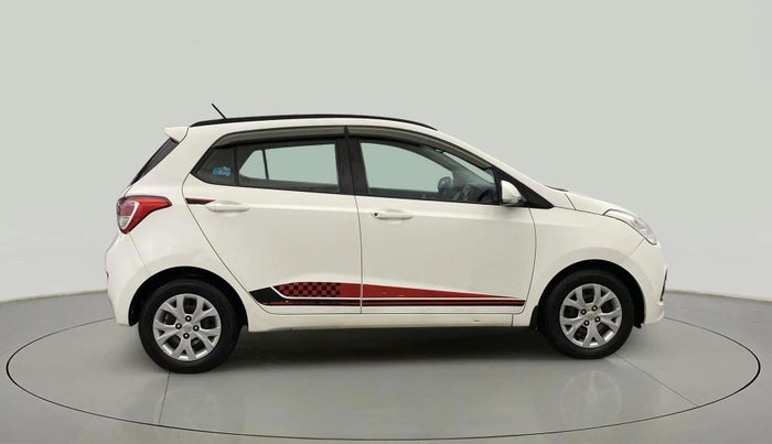 2016 Hyundai Grand i10 1.2 SPORTZ PRIME EDITION VTVT, Petrol, Manual, 69,672 km, Right Side View