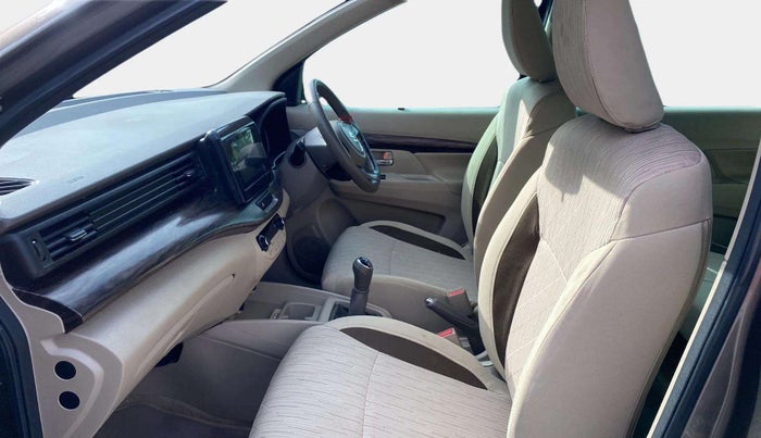 2021 Maruti Ertiga ZXI+ SHVS, Petrol, Manual, 38,633 km, Right Side Front Door Cabin