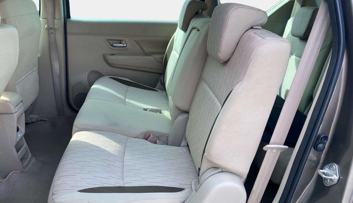 2021 Maruti Ertiga ZXI+ SHVS, Petrol, Manual, 38,633 km, Right Side Rear Door Cabin