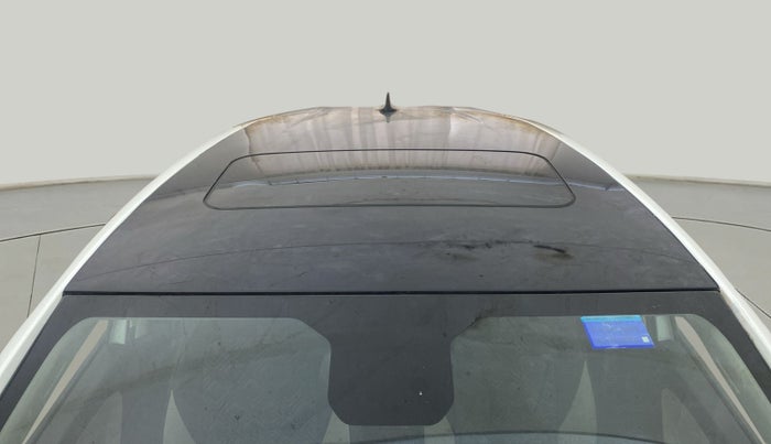 2024 Tata ALTROZ XZ + SUNROOF, Petrol, Manual, 7,771 km, Moonroof/ Sunroof