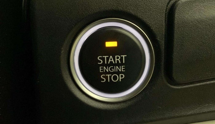 2024 Tata ALTROZ XZ + SUNROOF, Petrol, Manual, 7,771 km, Keyless Start/ Stop Button