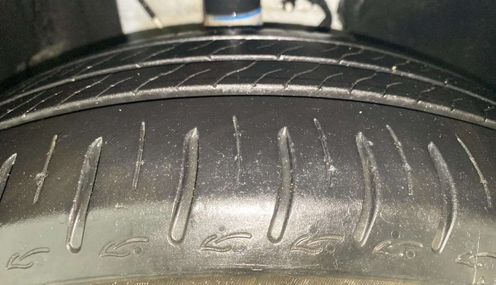 2024 Tata ALTROZ XZ + SUNROOF, Petrol, Manual, 7,771 km, Right Front Tyre Tread