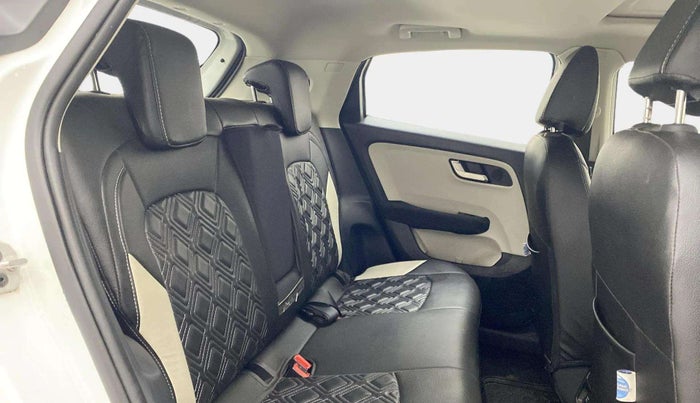 2024 Tata ALTROZ XZ + SUNROOF, Petrol, Manual, 7,771 km, Right Side Rear Door Cabin