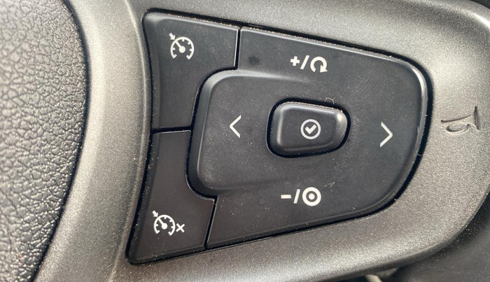 2024 Tata ALTROZ XZ + SUNROOF, Petrol, Manual, 7,771 km, Adaptive Cruise Control