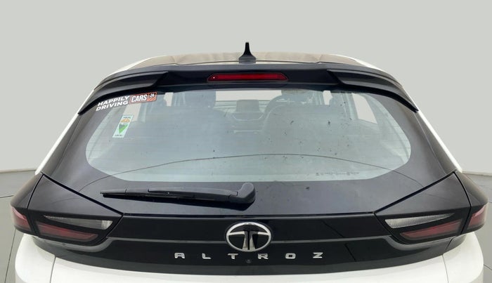 2024 Tata ALTROZ XZ + SUNROOF, Petrol, Manual, 7,771 km, Rear Windshield