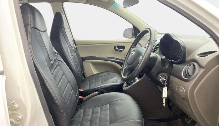 2016 Hyundai i10 SPORTZ 1.1, Petrol, Manual, 89,321 km, Right Side Front Door Cabin