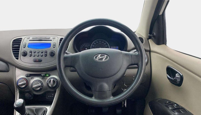 2016 Hyundai i10 SPORTZ 1.1, Petrol, Manual, 89,321 km, Steering Wheel Close Up