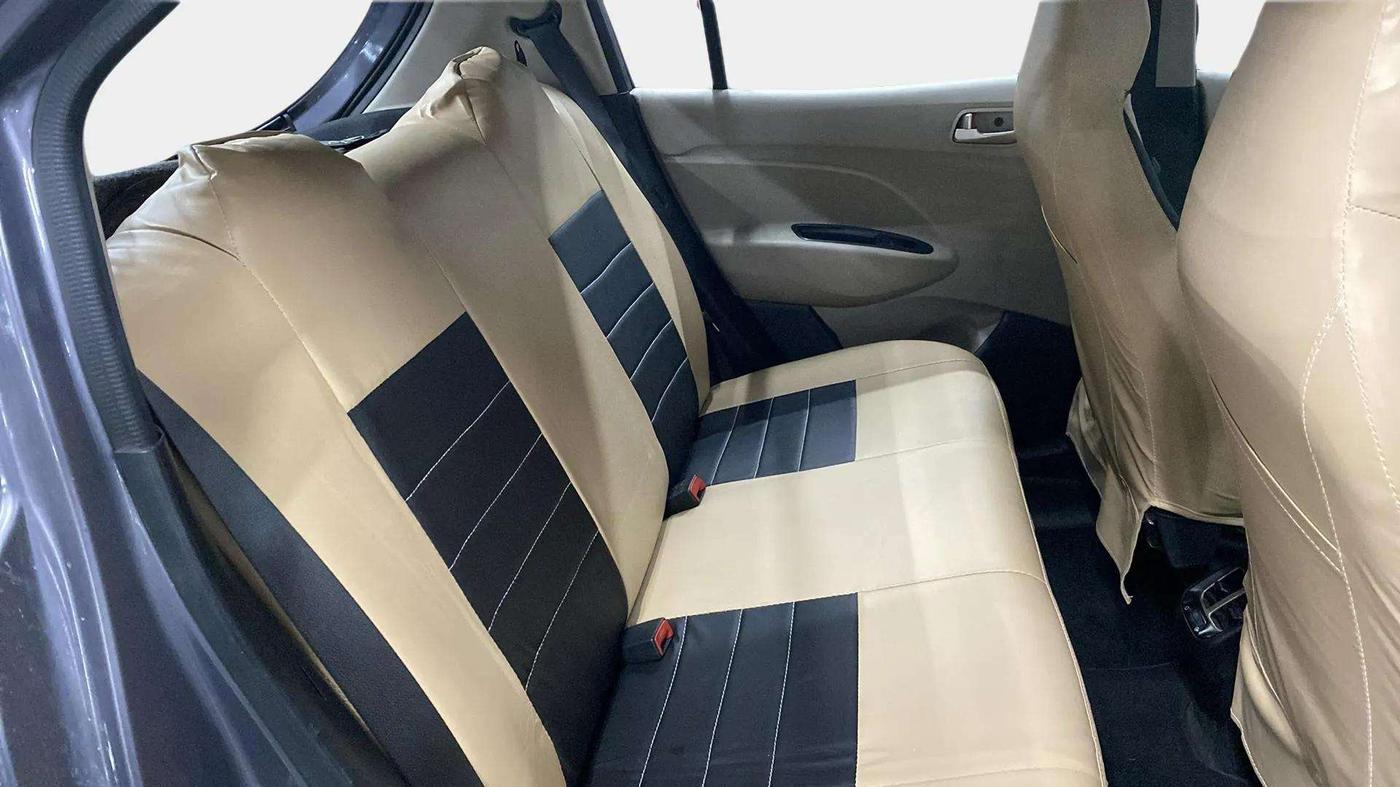 2018 Hyundai NEW SANTRO SPORTZ CNG, CNG, Manual, 67,399 km, Right Side Rear Door Cabin