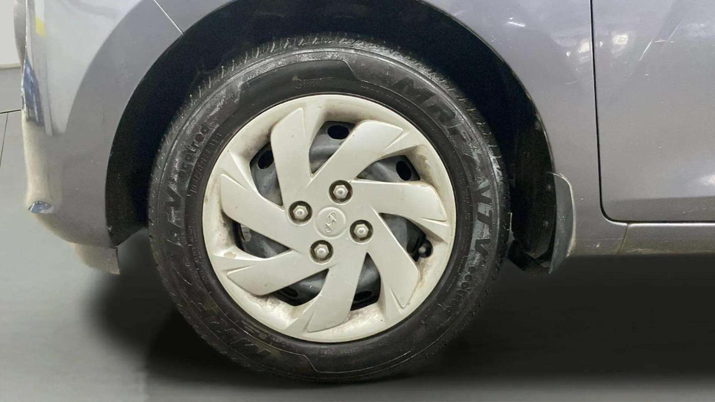 2018 Hyundai NEW SANTRO SPORTZ CNG, CNG, Manual, 67,399 km, Left Front Wheel