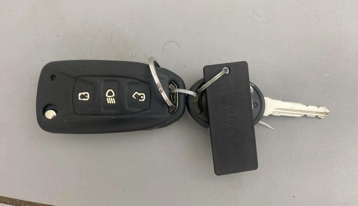 2018 Tata Tiago XZA PETROL, Petrol, Automatic, 60,197 km, Key Close Up