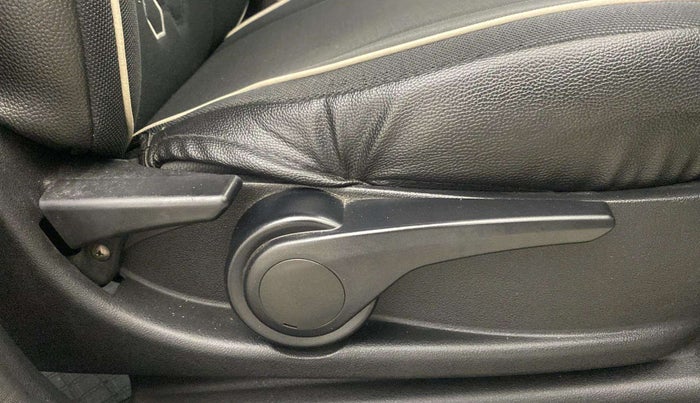 2018 Tata Tiago XZA PETROL, Petrol, Automatic, 60,197 km, Driver Side Adjustment Panel