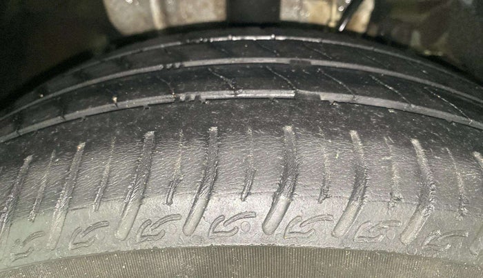 2018 Tata Tiago XZA PETROL, Petrol, Automatic, 60,197 km, Right Front Tyre Tread