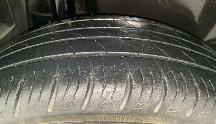 2021 Maruti Vitara Brezza ZXI AT SHVS, Petrol, Automatic, 35,469 km, Right Rear Tyre Tread