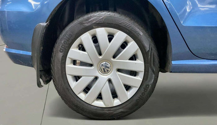 2016 Volkswagen Ameo HIGHLINE1.2L, Petrol, Manual, 29,578 km, Right Rear Wheel
