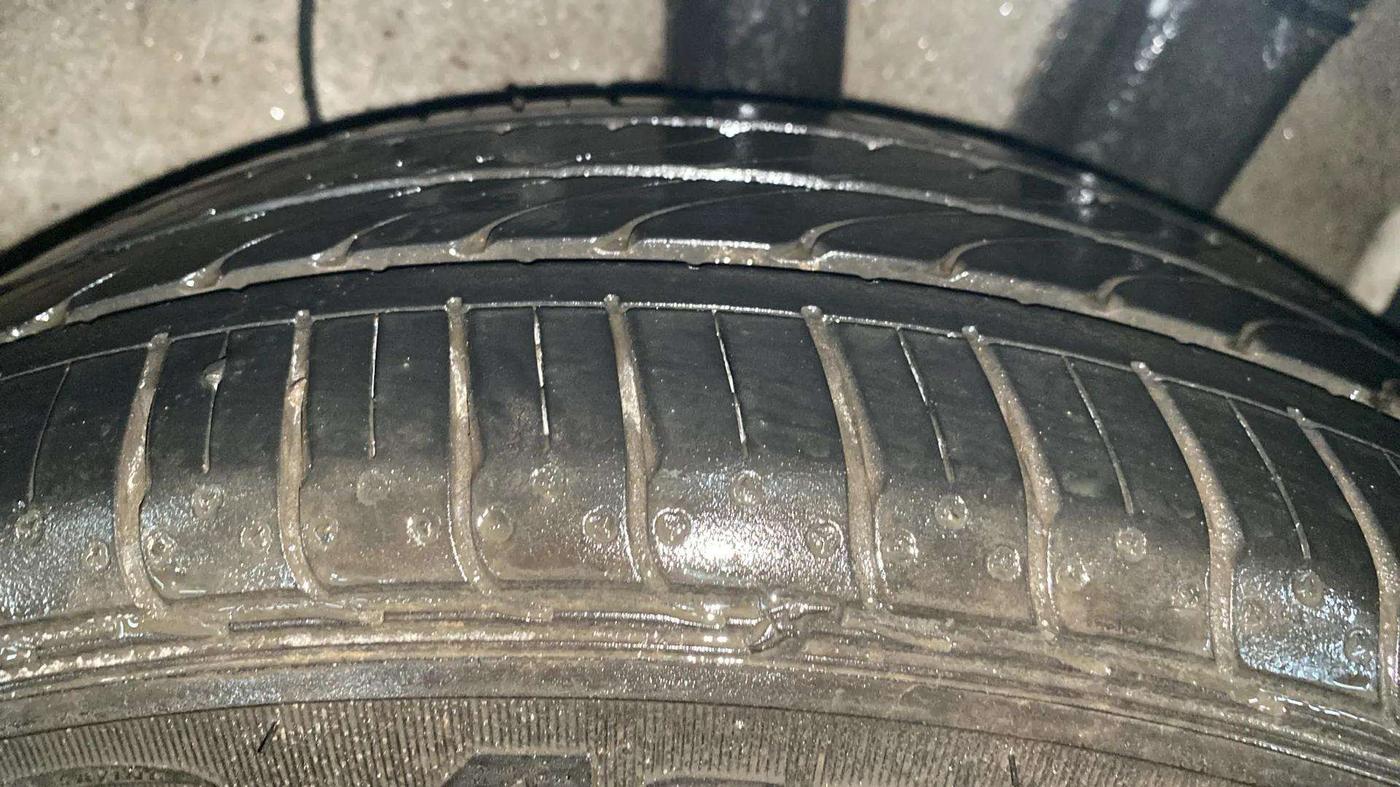 2021 Hyundai AURA SX PLUS 1.2 AMT, Petrol, Automatic, 22,467 km, Left Rear Tyre Tread