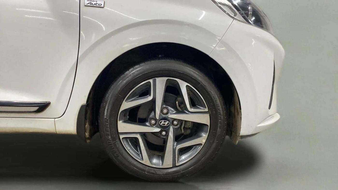2021 Hyundai AURA SX PLUS 1.2 AMT, Petrol, Automatic, 22,467 km, Right Front Wheel