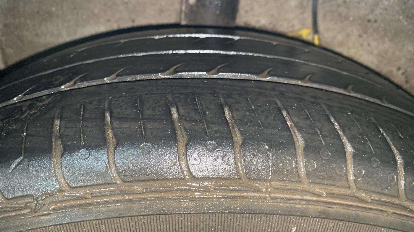 2021 Hyundai AURA SX PLUS 1.2 AMT, Petrol, Automatic, 22,467 km, Right Rear Tyre Tread