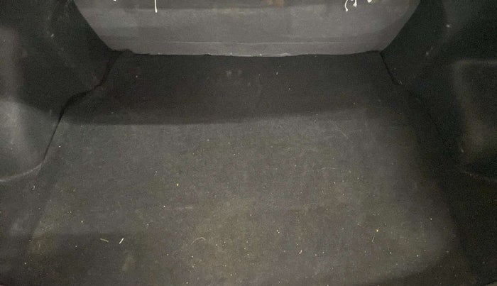 2021 Hyundai AURA SX PLUS 1.2 AMT, Petrol, Automatic, 22,351 km, Boot Inside