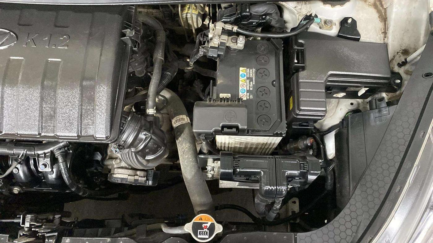 2021 Hyundai AURA SX PLUS 1.2 AMT, Petrol, Automatic, 22,467 km, Engine View - Left