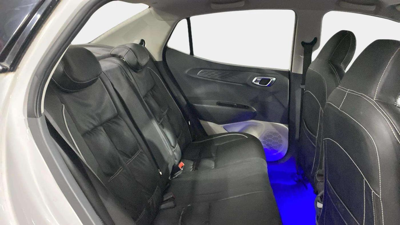 2021 Hyundai AURA SX PLUS 1.2 AMT, Petrol, Automatic, 22,467 km, Right Side Rear Door Cabin