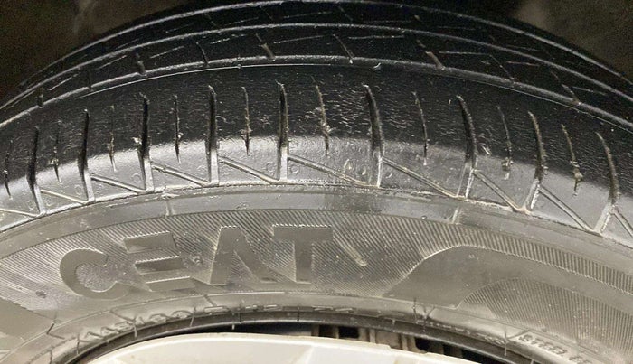 2022 Maruti Alto LXI OPT CNG, CNG, Manual, 51,119 km, Right Front Tyre Tread