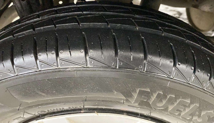 2022 Maruti Alto LXI OPT CNG, CNG, Manual, 51,119 km, Left Front Tyre Tread