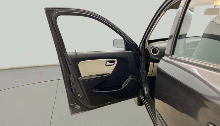 2022 Maruti Alto LXI OPT CNG, CNG, Manual, 51,119 km, LHS Front Door