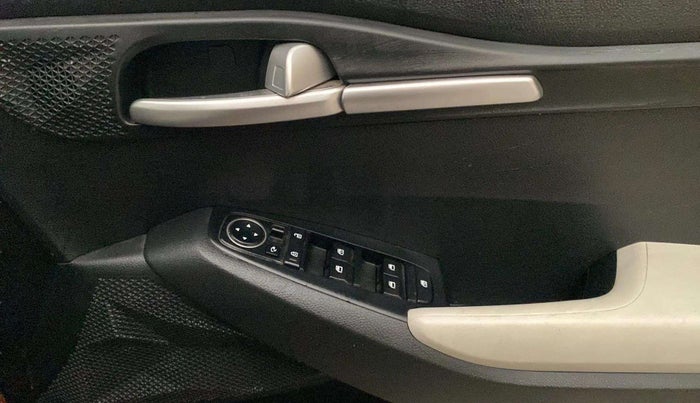 2022 KIA SELTOS HTK PLUS 1.5 IMT, Petrol, Manual, 5,006 km, Driver Side Door Panels Control