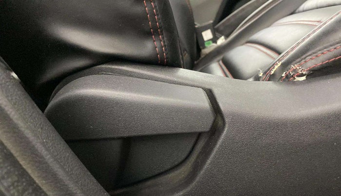 2021 Nissan MAGNITE XL TURBO, Petrol, Manual, 52,012 km, Driver Side Adjustment Panel