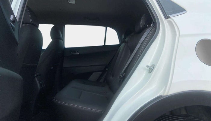 2016 Hyundai Creta SX PLUS 1.6 PETROL, Petrol, Manual, 40,730 km, Right Side Rear Door Cabin