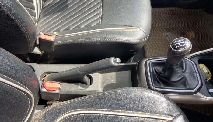 2017 Maruti IGNIS ZETA 1.2, Petrol, Manual, 55,561 km, Gear Lever