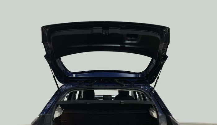 2022 Tata ALTROZ XZA PLUS, Petrol, Automatic, 10,696 km, Boot Door Open