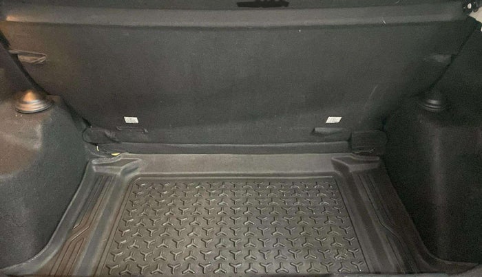 2022 Tata ALTROZ XZA PLUS, Petrol, Automatic, 10,696 km, Boot Inside