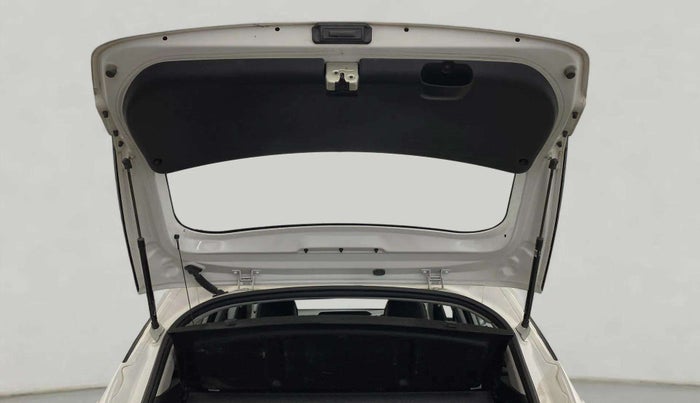 2023 Hyundai NEW I20 SPORTZ 1.2 MT, Petrol, Manual, 30,956 km, Boot Door Open