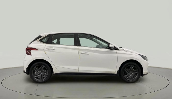 2023 Hyundai NEW I20 SPORTZ 1.2 MT, Petrol, Manual, 30,956 km, Right Side View