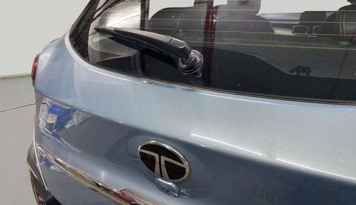2024 Tata PUNCH CREATIVE AMT 1.2 RTN DUAL TONE, Petrol, Automatic, 2,686 km, Rear Wiper