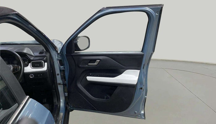 2024 Tata PUNCH CREATIVE AMT 1.2 RTN DUAL TONE, Petrol, Automatic, 2,686 km, RHS Front Door
