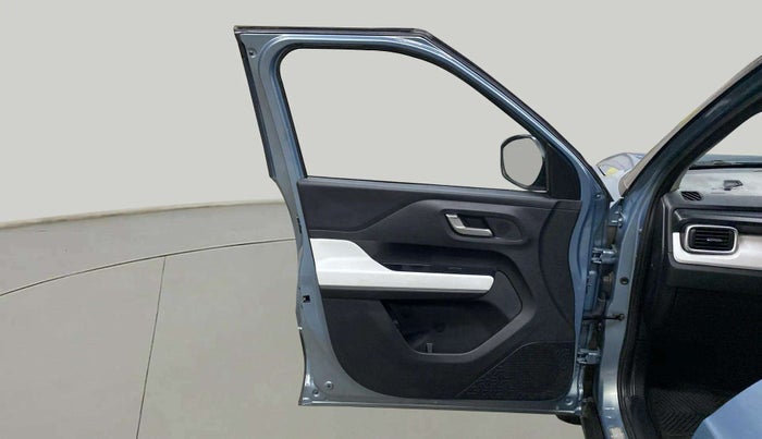 2024 Tata PUNCH CREATIVE AMT 1.2 RTN DUAL TONE, Petrol, Automatic, 2,686 km, LHS Front Door