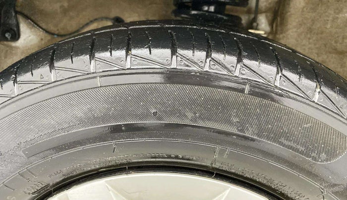 2022 Maruti Alto LXI OPT CNG, CNG, Manual, 19,089 km, Left Front Tyre Tread